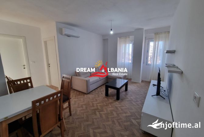 Shtepi me qera 2+1 ne Tirane - 650 Euro