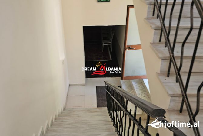 Magazine me qera ne Kombinat, Rruga Llazi Miho (ID 4281227)