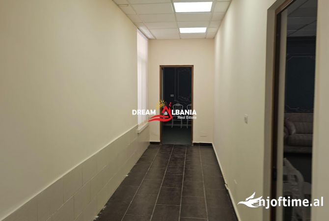 Magazine me qera ne Kombinat, Rruga Llazi Miho (ID 4281227)