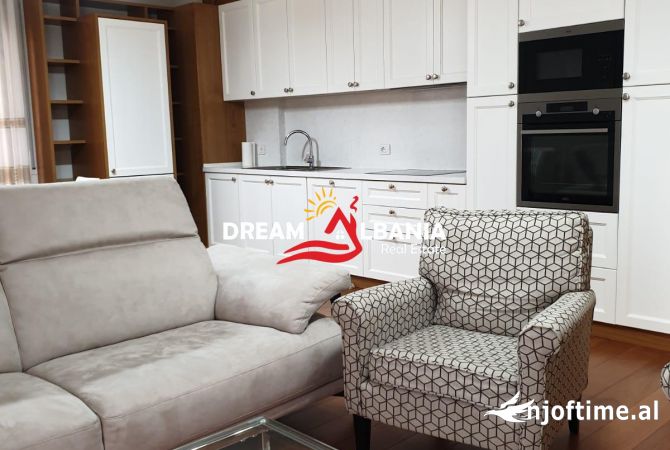 Shtepi me qera 3+1 ne Tirane - 1,100 Euro