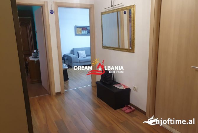 Shtepi me qera 3+1 ne Tirane - 800 Euro