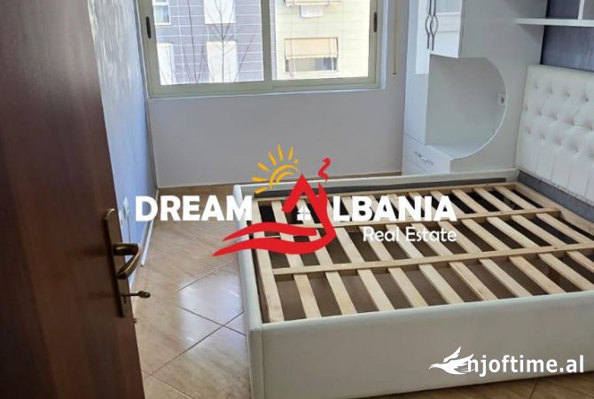 Shtepi ne shitje Apartament ne Tirane, 1+1, Mobilimi E mobiluar, Pagesa 135,000  Euro.