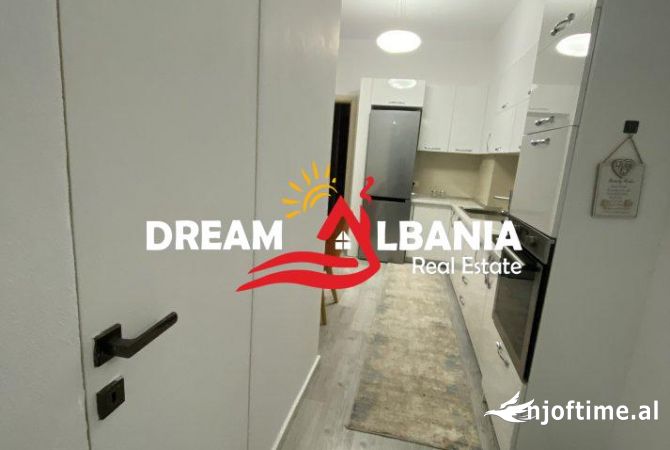 Shtepi me qera Apartament ne Tirane, 2+1, Mobilimi E mobiluar, Pagesa 700  Euro.
