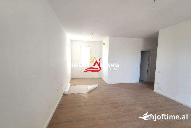 Shtepi ne shitje Apartament ne Tirane, 2+1, Mobilimi Bosh, pa mobiluar, Pagesa 104,000  Euro.
