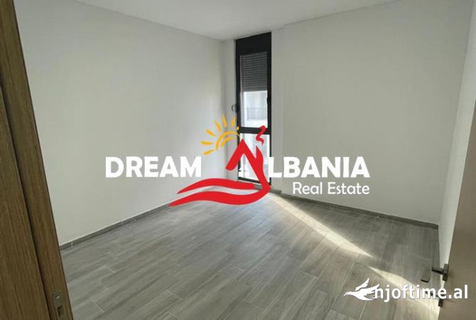 Ambient biznesi me qera 3+1 ne Tirane - 450 Euro