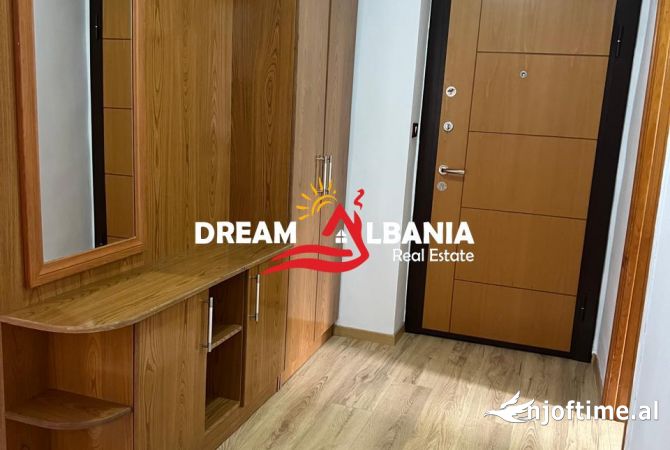 Shtepi me qera Apartament ne Tirane, 2+1, Mobilimi E mobiluar, Pagesa 700  Euro.