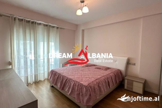 Shtepi me qera Apartament ne Tirane, 2+1, Mobilimi E mobiluar, Pagesa 900  Euro.