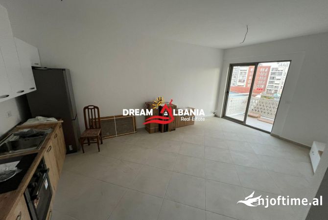 Shtepi me qera 1+1 ne Tirane - 490 Euro