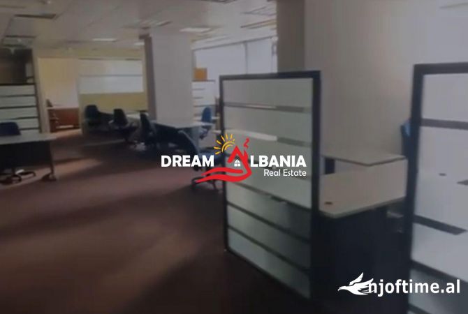 Ambient biznesi me qera 3+1 ne Tirane - 12,400 Euro