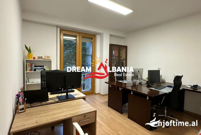 Ambient biznesi me qera 5+1 ne Tirane - 6,500 Euro