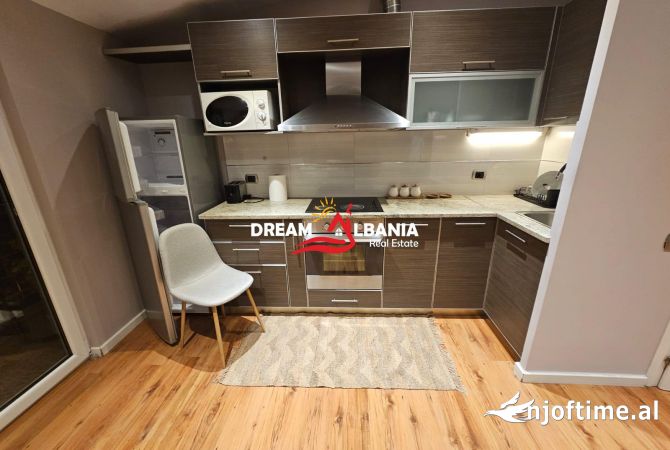 Shtepi me qera Apartament ne Tirane, 1+1, Mobilimi E mobiluar, Pagesa 650  Euro.