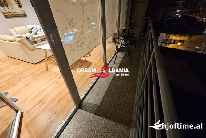 Shtepi me qera Apartament ne Tirane, 1+1, Mobilimi E mobiluar, Pagesa 650  Euro.