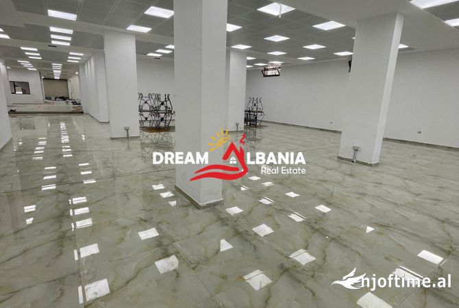 Ambient biznesi me qera 1+1 ne Tirane - 4,650 Euro
