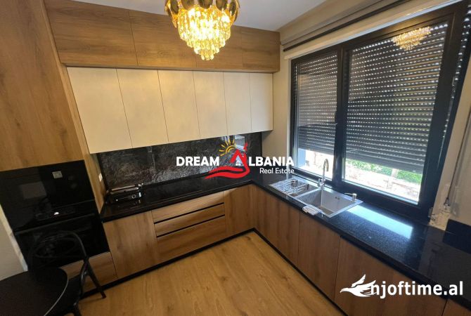 Shtepi me qera Apartament ne Tirane, 2+1, Mobilimi E mobiluar, Pagesa 620  Euro.