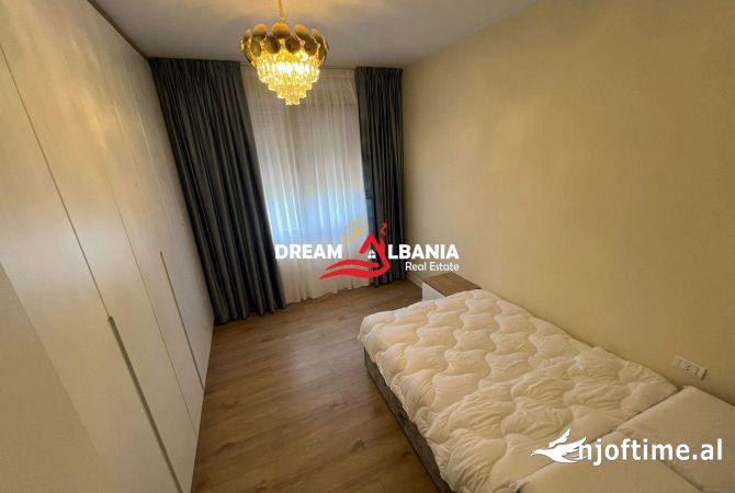 Shtepi me qera Apartament ne Tirane, 2+1, Mobilimi E mobiluar, Pagesa 620  Euro.