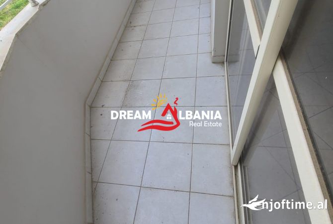 Shtepi ne shitje Apartament ne Tirane, 1+1, Mobilimi Bosh, pa mobiluar, Pagesa 103,000  Euro.