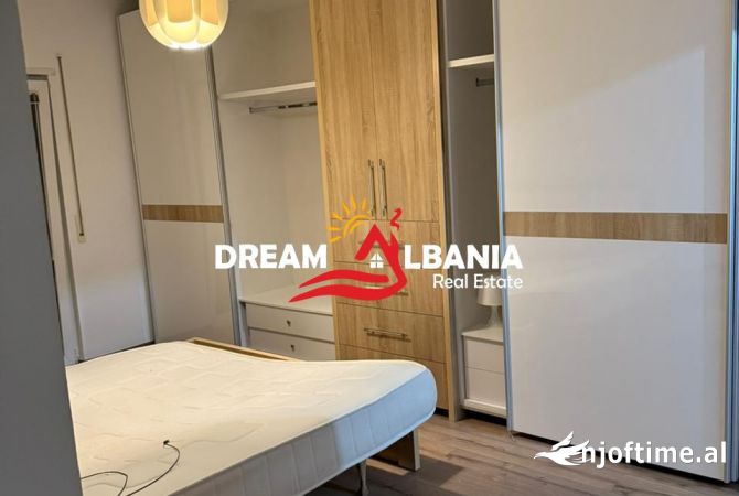 Shtepi me qera Apartament ne Tirane, 2+1, Mobilimi E mobiluar, Pagesa 700  Euro.