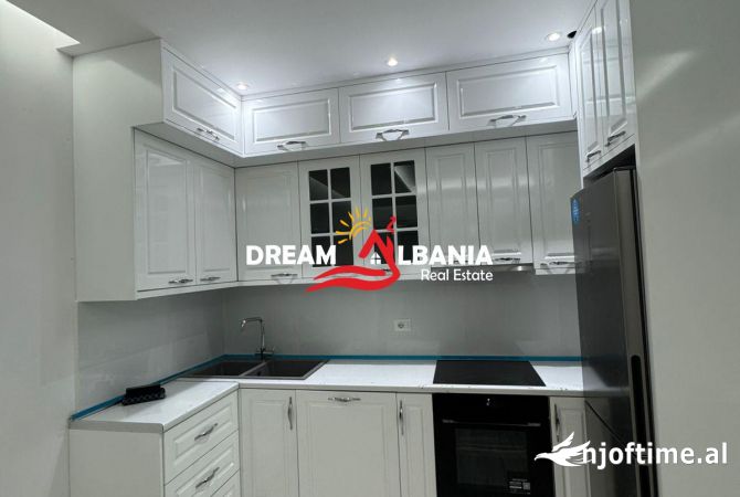 Shtepi me qera Apartament ne Tirane, 2+1, Mobilimi E mobiluar, Pagesa 600  Euro.