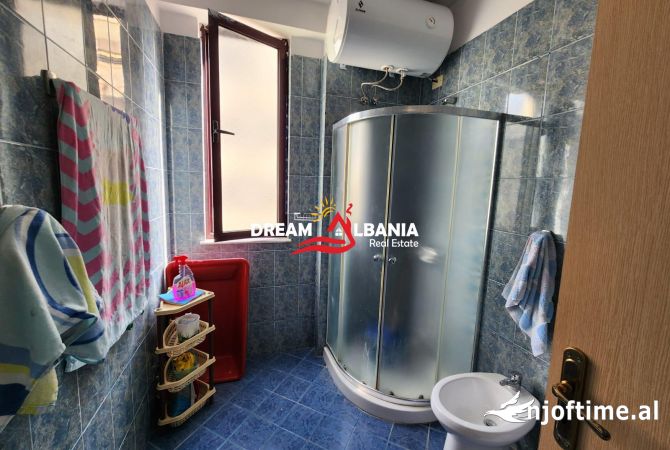 Shtepi ne shitje Apartament ne Tirane, 2+1, Mobilimi E mobiluar, Pagesa 135,000  Euro.