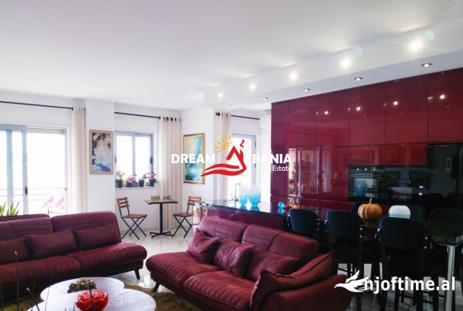 Shtepi ne shitje 2+1 ne Tirane - 300,000 Euro