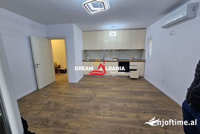 Shtepi me qera Apartament ne Tirane, 2+1, Mobilimi Bosh, pa mobiluar, Pagesa 45,000  Leke.