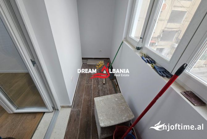Shtepi me qera Apartament ne Tirane, 2+1, Mobilimi Bosh, pa mobiluar, Pagesa 45,000  Leke.