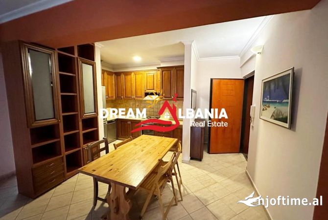 Shtepi me qera 2+1 ne Tirane - 75,000 Leke