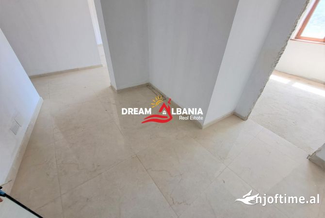 Shtepi ne shitje Apartament ne Tirane, 3+1, Mobilimi E mobiluar, Pagesa 330,000  Euro.