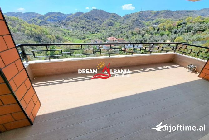 Shtepi ne shitje 3+1 ne Tirane - 330,000 Euro