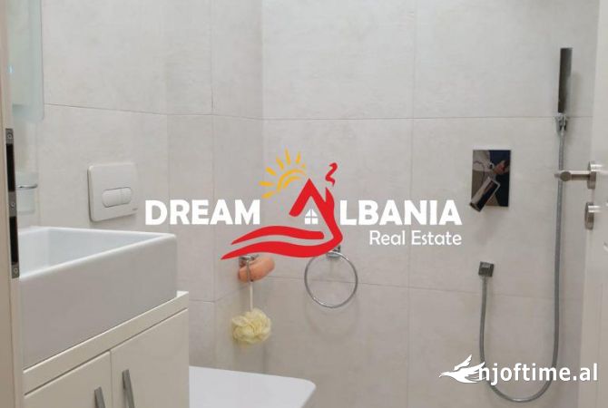 Shtepi ne shitje Apartament ne Tirane, 3+1, Mobilimi E mobiluar, Pagesa 350,000  Euro.