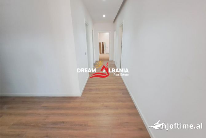 Ambjent biznesi/zyra me qera ne Don Bosko, perballe kompleksit Fiori di Bosko ne Tirane (ID 4261889)