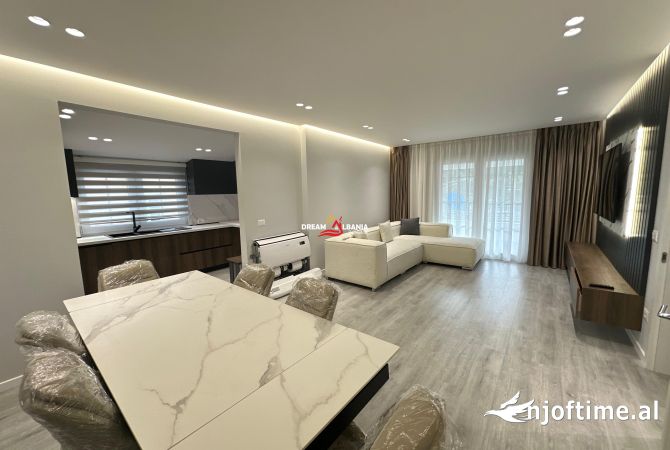 Shtepi me qera 2+1 ne Tirane - 1,000 Euro