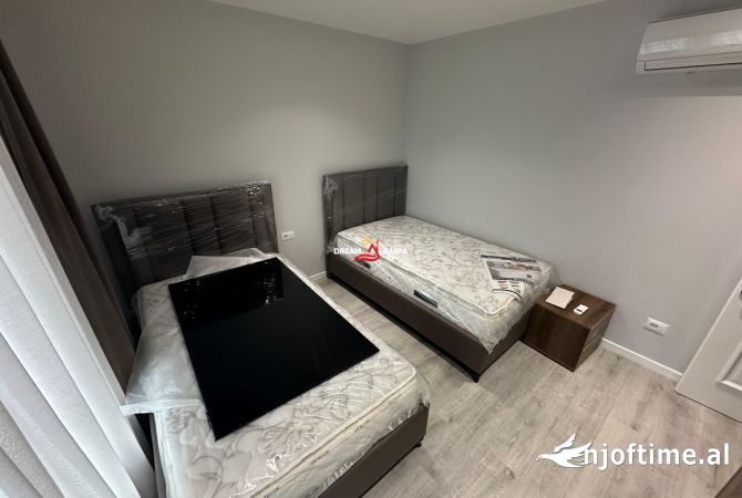 Shtepi me qera Apartament ne Tirane, 2+1, Mobilimi E mobiluar, Pagesa 1,000  Euro.