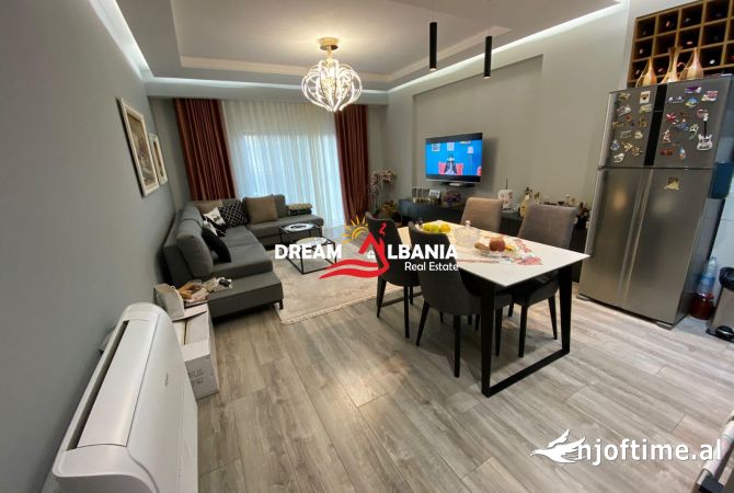 Shtepi me qera 3+1 ne Tirane - 1,000 Euro