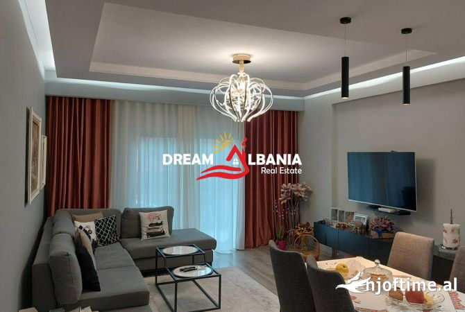 Shtepi me qera Apartament ne Tirane, 3+1, Mobilimi E mobiluar, Pagesa 1,000  Euro.