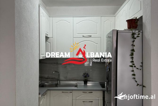 Shtepi me qera Apartament ne Tirane, 2+1, Mobilimi E mobiluar, Pagesa 650  Euro.