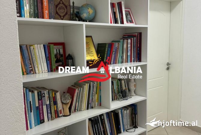 Shtepi me qera Apartament ne Tirane, 2+1, Mobilimi E mobiluar, Pagesa 650  Euro.