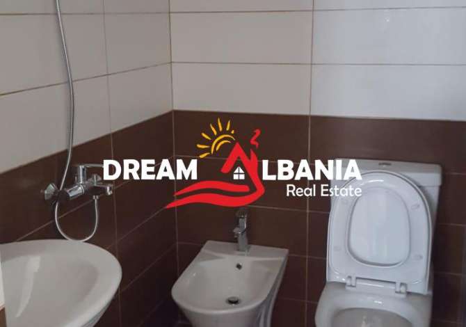 Ambient biznesi me qera 4+1 ne Tirane - 2,500 Euro