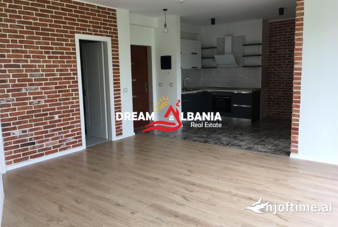 Shtepi me qera Apartament ne Tirane, 2+1, Mobilimi Pjeserisht e mobiluar, Pagesa 450  Euro.