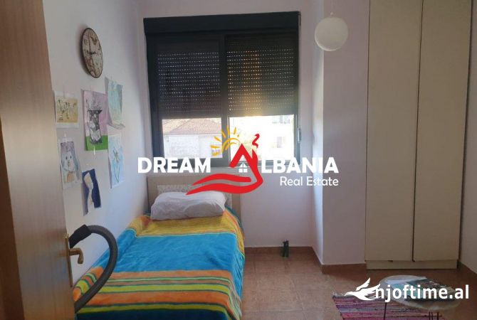 Shtepi me qera Apartament ne Tirane, 2+1, Mobilimi E mobiluar, Pagesa 56,000  Leke.