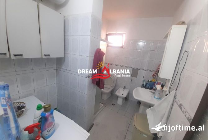 Shtepi ne shitje Apartament ne Tirane, 1+1, Mobilimi E mobiluar, Pagesa 268,000  Euro.
