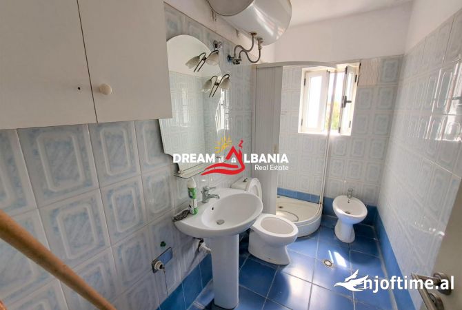 Shtepi ne shitje Apartament ne Tirane, 2+1, Mobilimi Bosh, pa mobiluar, Pagesa 154,000  Euro.