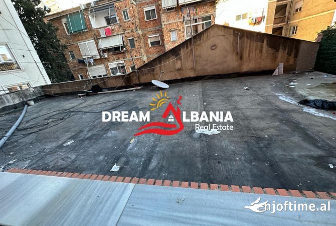 Shtepi ne shitje Apartament ne Tirane, 2+1, Mobilimi E mobiluar, Pagesa 248,000  Euro.