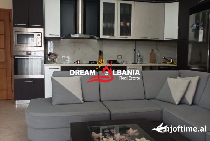 Shtepi me qera 3+1 ne Tirane - 500 Euro
