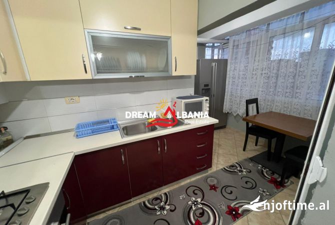 Shtepi me qera Apartament ne Tirane, 2+1, Mobilimi E mobiluar, Pagesa 500  Euro.