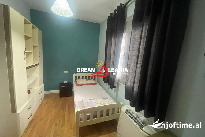 Shtepi me qera Duplex(shtepi me 2 kate) ne Tirane, 3+1, Mobilimi E mobiluar, Pagesa 1,350  Euro.