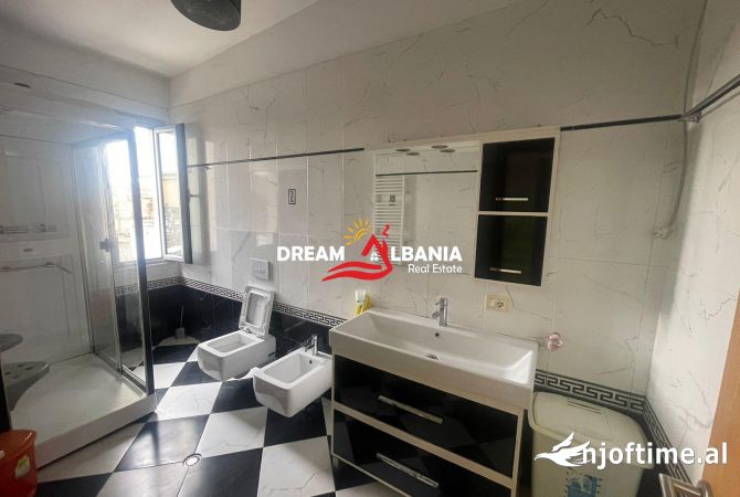 Shtepi me qera Duplex(shtepi me 2 kate) ne Tirane, 3+1, Mobilimi E mobiluar, Pagesa 1,350  Euro.