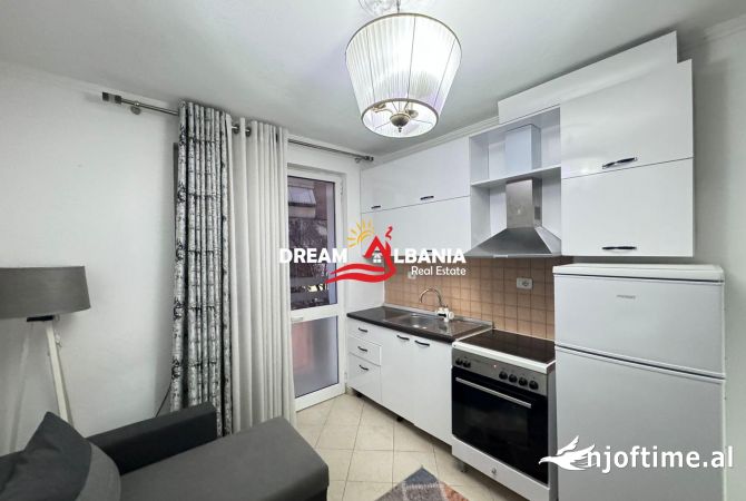 Shtepi me qera Apartament ne Tirane, 1+1, Mobilimi E mobiluar, Pagesa 500  Euro.