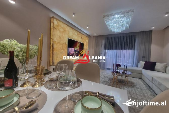 Shtepi me qera 2+1 ne Tirane - 1,800 Euro