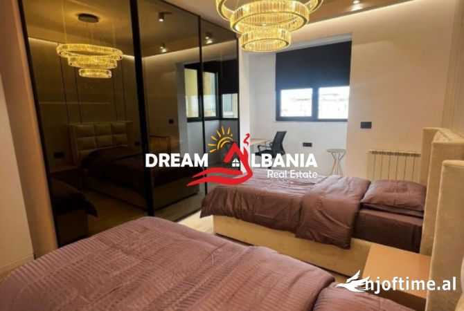 Shtepi me qera Apartament ne Tirane, 2+1, Mobilimi E mobiluar, Pagesa 1,800  Euro.